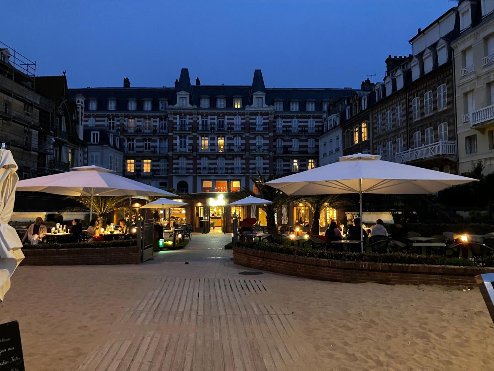 Apartment Palace Le Bonheur *
